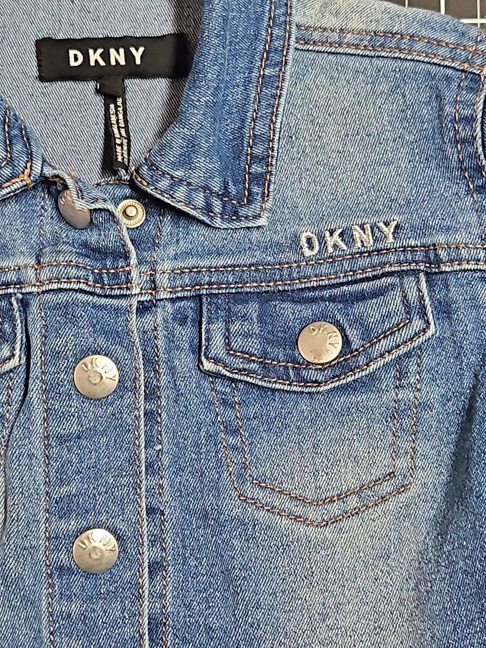 DKNY Girl's Light Blue Denim Jacket Toddler Size 4 Snap Buttons - Picture 3 of 4